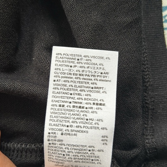 Cut Out Back Knit Top - Picture 7 of 8